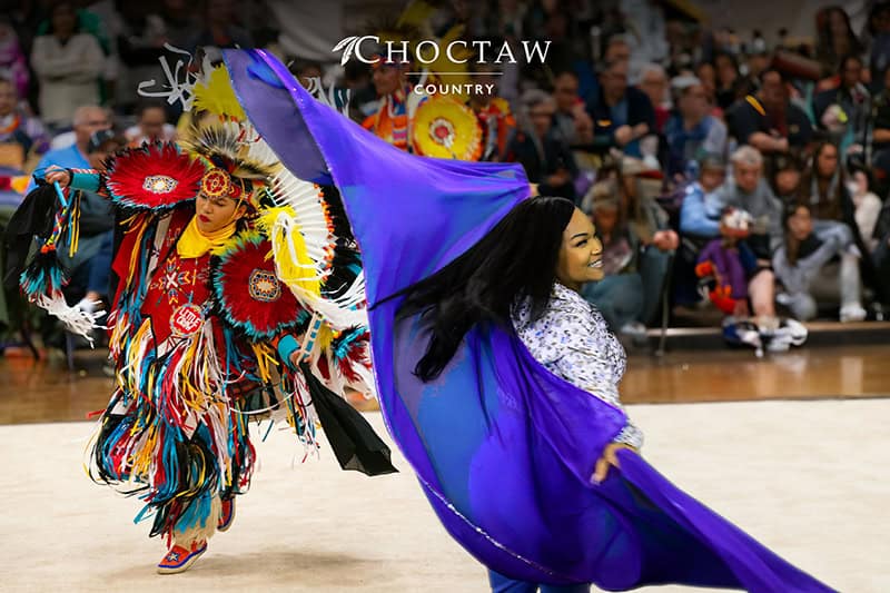 A Chicago Green Screen Photo Booth featured dancing with the traditional tribesman. Participants were encouraged to actually dance -- creating a unique environment on the show floor and resulting in exquisite photos.